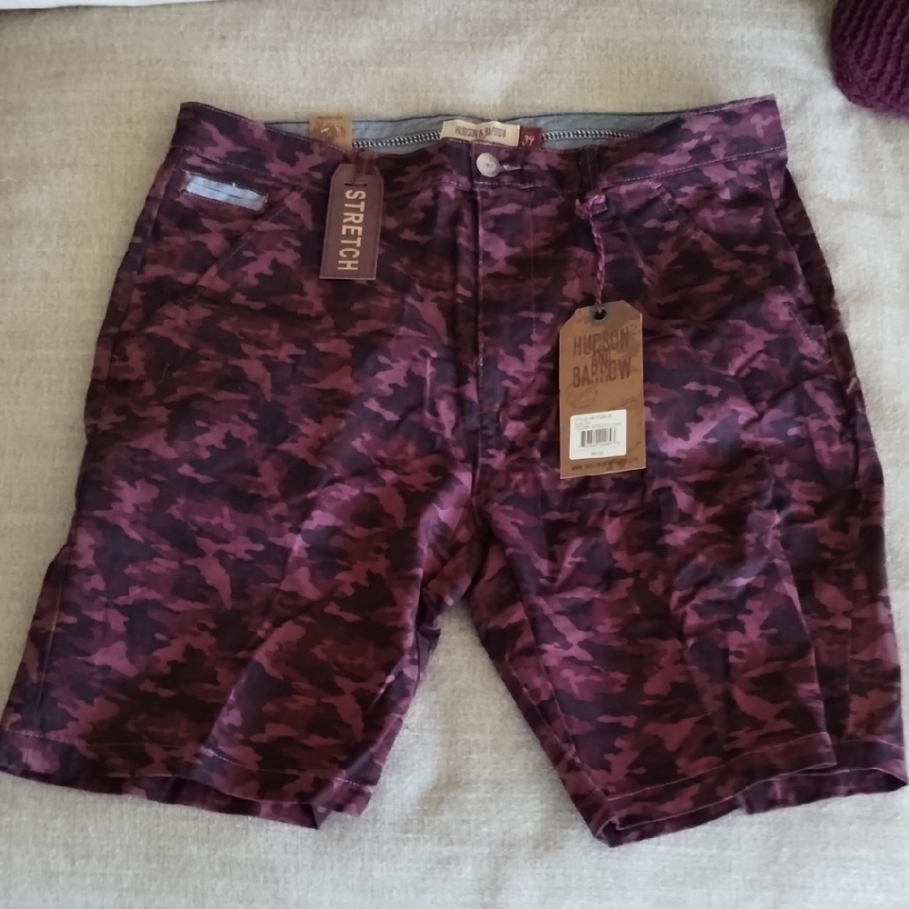 Men's Camouflage Shorts - Maroon 34